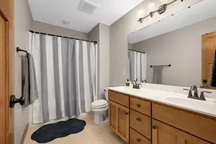 10590 Watersedge Ln, Woodbury, MN 55129 - Photo 54