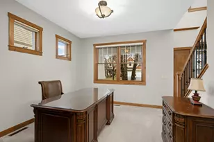 10590 Watersedge Ln, Woodbury, MN 55129 - Photo 18