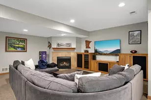 10590 Watersedge Ln, Woodbury, MN 55129 - Photo 66