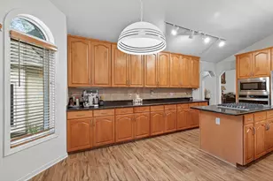 10417 Fawns Way, Eden Prairie, MN 55347 - Photo 10