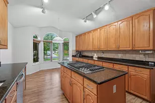 10417 Fawns Way, Eden Prairie, MN 55347 - Photo 8