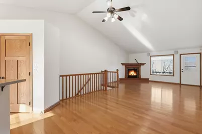 1554 Lincoln Park Drive, South Saint Paul, MN 55075 - Photo 2