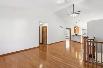 1554 Lincoln Park Drive, South Saint Paul, MN 55075 - Photo 4