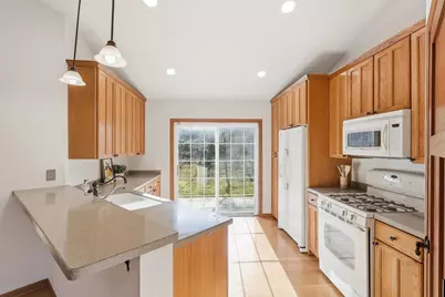 1554 Lincoln Park Drive, South Saint Paul, MN 55075 - Photo 6