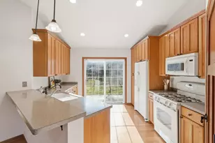 1554 Lincoln Park Dr, South Saint Paul, MN 55075 - Photo 6