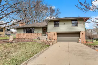 5116 Meadow Ridge, Edina, MN 55439 - Photo 2