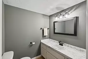 8709 64th Ave N, Brooklyn Park, MN 55428 - Photo 10