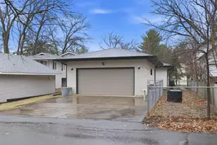 688 Birch Ln S, Shoreview, MN 55126 - Photo 26