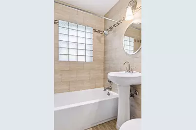 395 Eldridge Avenue W, Roseville, MN 55113 - Photo 16