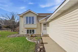 15564 Columbary Ct, Rosemount, MN 55068 - Photo 2