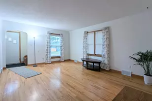 1618 Beech St, Saint Paul, MN 55106 - Photo 4