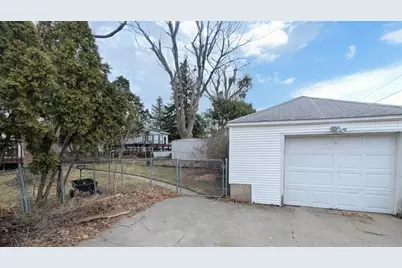 1618 Beech Street, Saint Paul, MN 55106 - Photo 16