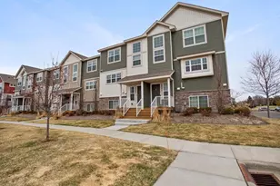 5205 Oak Grove Parkway N, Brooklyn Park, MN 55443 - Photo 1