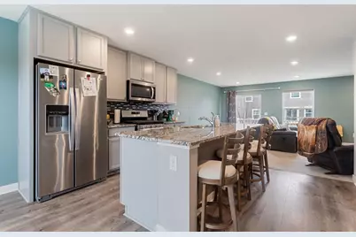 5205 Oak Grove Parkway N, Brooklyn Park, MN 55443 - Photo 4