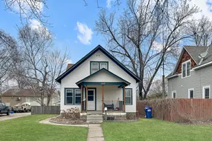 607 1st St SW, Wadena, MN 56482 - Photo 2