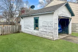 607 1st St SW, Wadena, MN 56482 - Photo 4