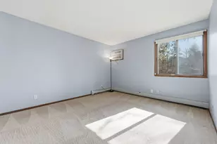 11160 Anderson Lakes Pkwy, Eden Prairie, MN 55344 - Photo 14