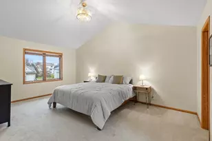 4102 Red Oak Ln, Chanhassen, MN 55331 - Photo 22