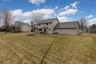4102 Red Oak Ln, Chanhassen, MN 55331 - Photo 42