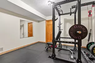 4102 Red Oak Ln, Chanhassen, MN 55331 - Photo 40