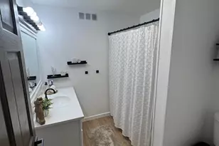 17992 Riverwood Dr, Little Falls, MN 56345 - Photo 8