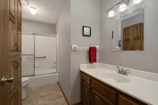 8751 Maplebrook Pkwy N, Brooklyn Park, MN 55445 - Photo 18