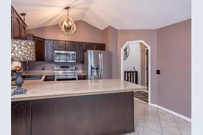 129 Hemlock Place, Vadnais Heights, MN 55127 - Photo 24