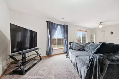 3512 Goodwin Avenue N, Oakdale, MN 55128 - Photo 6