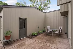 11140 Abbott Ln, Minnetonka, MN 55343 - Photo 26