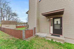 7821 Rimbley Rd, Woodbury, MN 55125 - Photo 14
