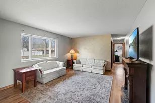 966 Oak Ridge Point NE, Blaine, MN 55434 - Photo 16