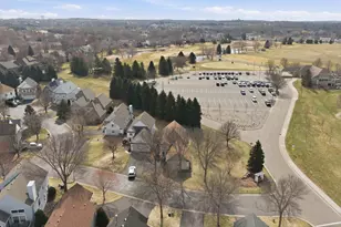 10272 Country Club Curve, Woodbury, MN 55129 - Photo 56