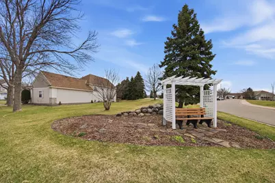 10272 Country Club Curve, Woodbury, MN 55129 - Photo 54