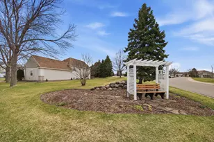 10272 Country Club Curve, Woodbury, MN 55129 - Photo 54
