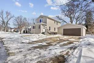 4241 Yosemite Ave S, Saint Louis Park, MN 55416 - Photo 2