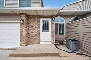 995 106th Ln NW, Coon Rapids, MN 55433 - Photo 8