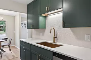 250 W Eagle Lake Dr, Maple Grove, MN 55369 - Photo 8