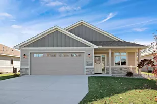1286 Jefferson Ct, Shakopee, MN 55379 - Photo 2