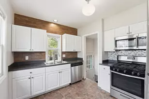 2122 Willow Ave N, Minneapolis, MN 55411 - Photo 12