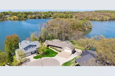 4033 Silver Lake Terrace NE, Saint Paul, MN 55421 - Photo 54