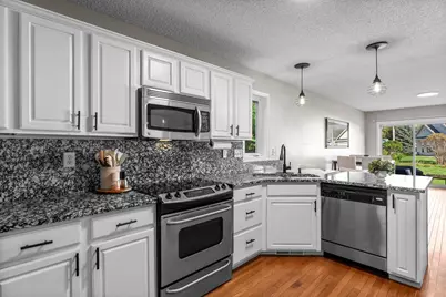 291 Appleblossom Lane E, Shakopee, MN 55379 - Photo 26