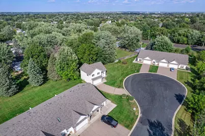 291 Appleblossom Lane E, Shakopee, MN 55379 - Photo 4