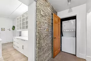 710 Summit Ave, Saint Paul, MN 55105 - Photo 32