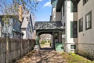 710 Summit Ave, Saint Paul, MN 55105 - Photo 48