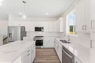 1251 Trail Way, New Richmond, WI 54017 - Photo 24