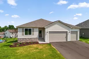 1251 Trail Way, New Richmond, WI 54017 - Photo 6