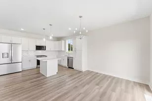 1251 Trail Way, New Richmond, WI 54017 - Photo 14