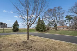 9478 Golden Eagle Ct, Monticello, MN 55362 - Photo 6