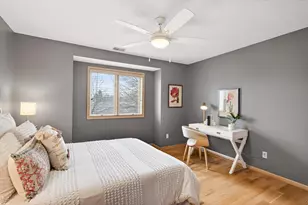 5454 Sanibel Dr, Hopkins, MN 55343 - Photo 18