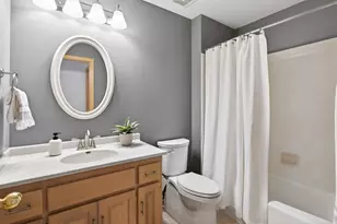 5454 Sanibel Dr, Hopkins, MN 55343 - Photo 26